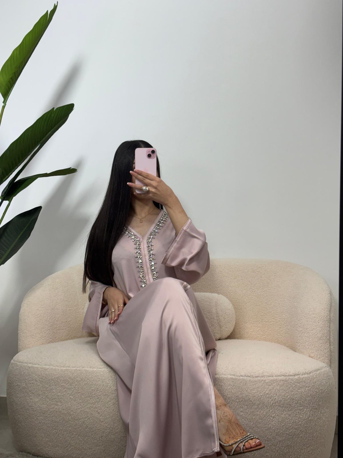 Abaya con pedreria