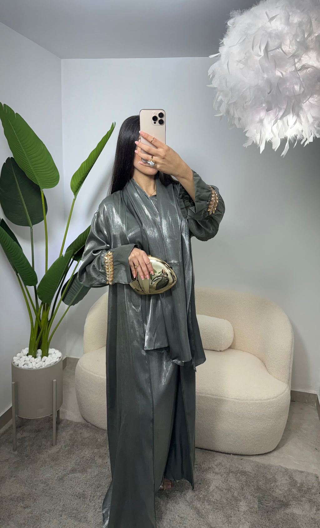 Abaya con manga de pedreria