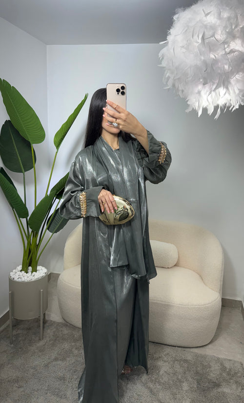 Abaya con manga de pedreria