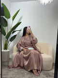 Abaya satinada tres piezas
