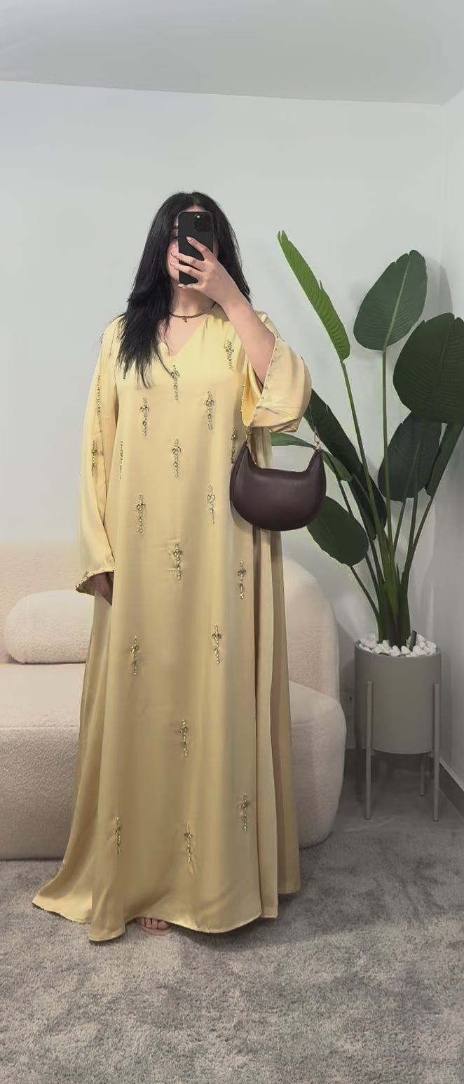 Abaya con pedreria