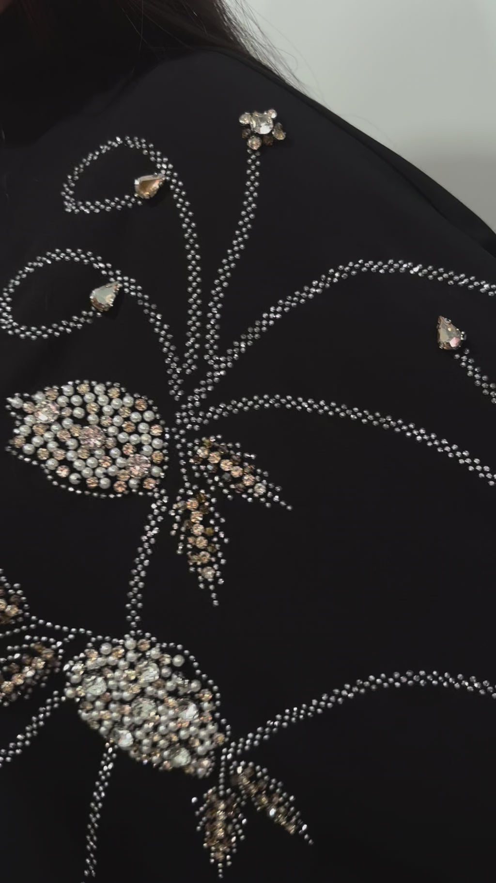 Abaya con pedreria